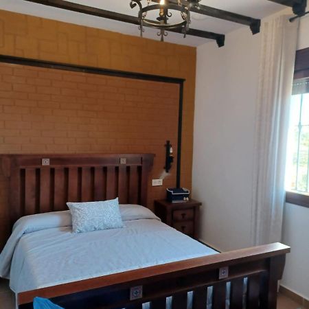 Villa Martinez Alquiler Rural Isabel Alcalá del Valle Kültér fotó