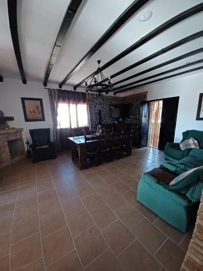 Villa Martinez Alquiler Rural Isabel Alcalá del Valle Kültér fotó